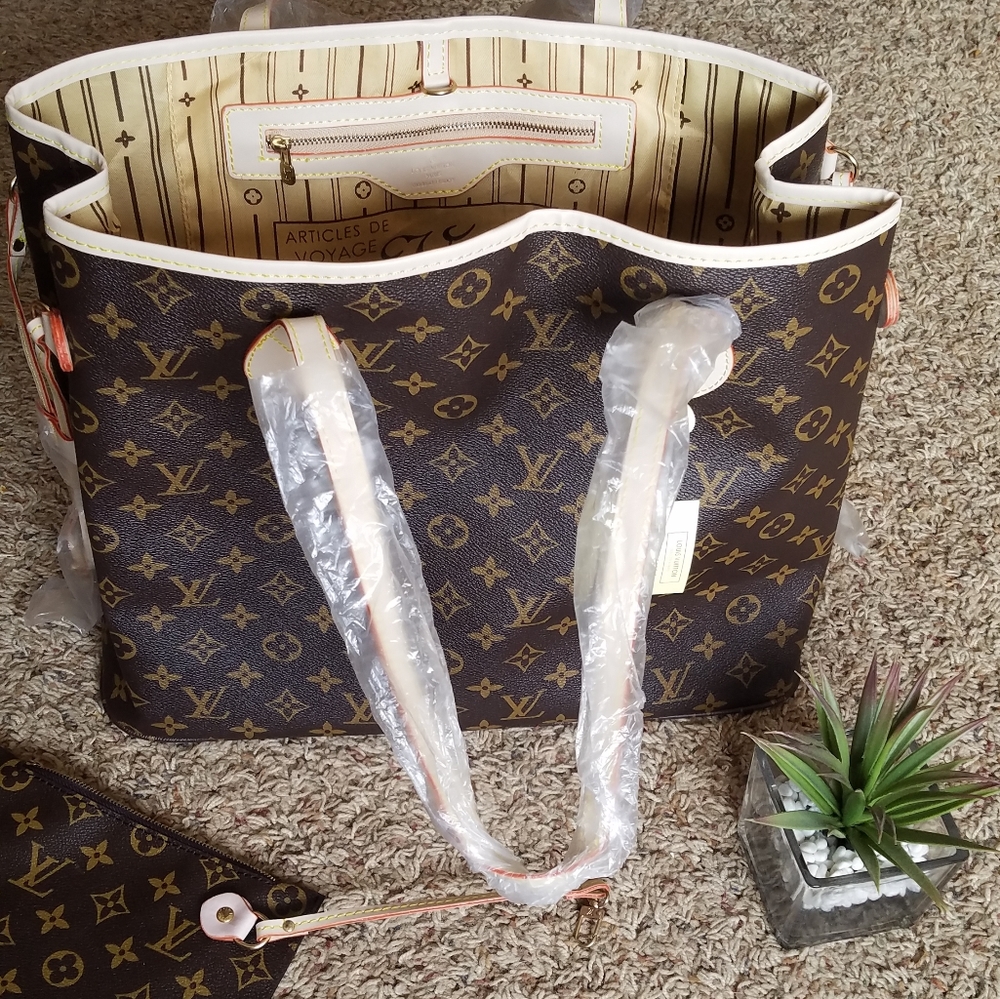 Women's tote